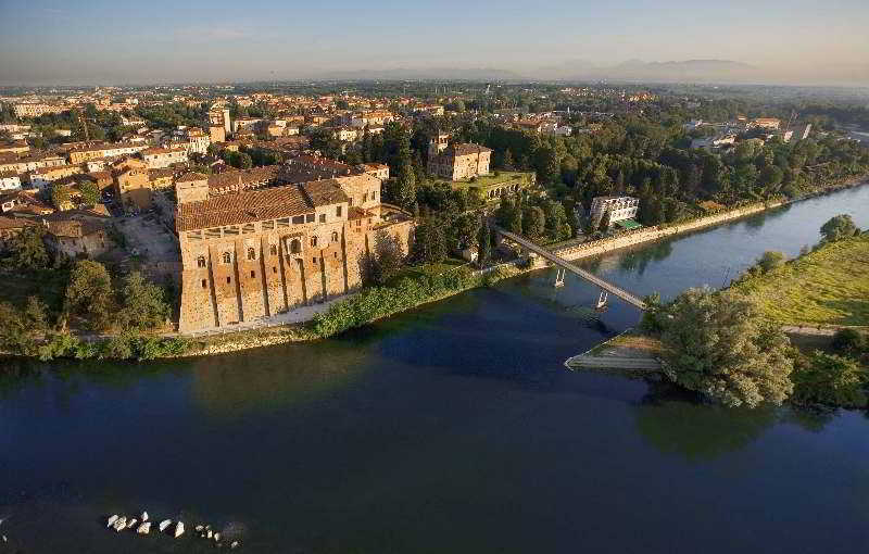 Castello Visconteo Hotel Cassano dʼAdda Kültér fotó