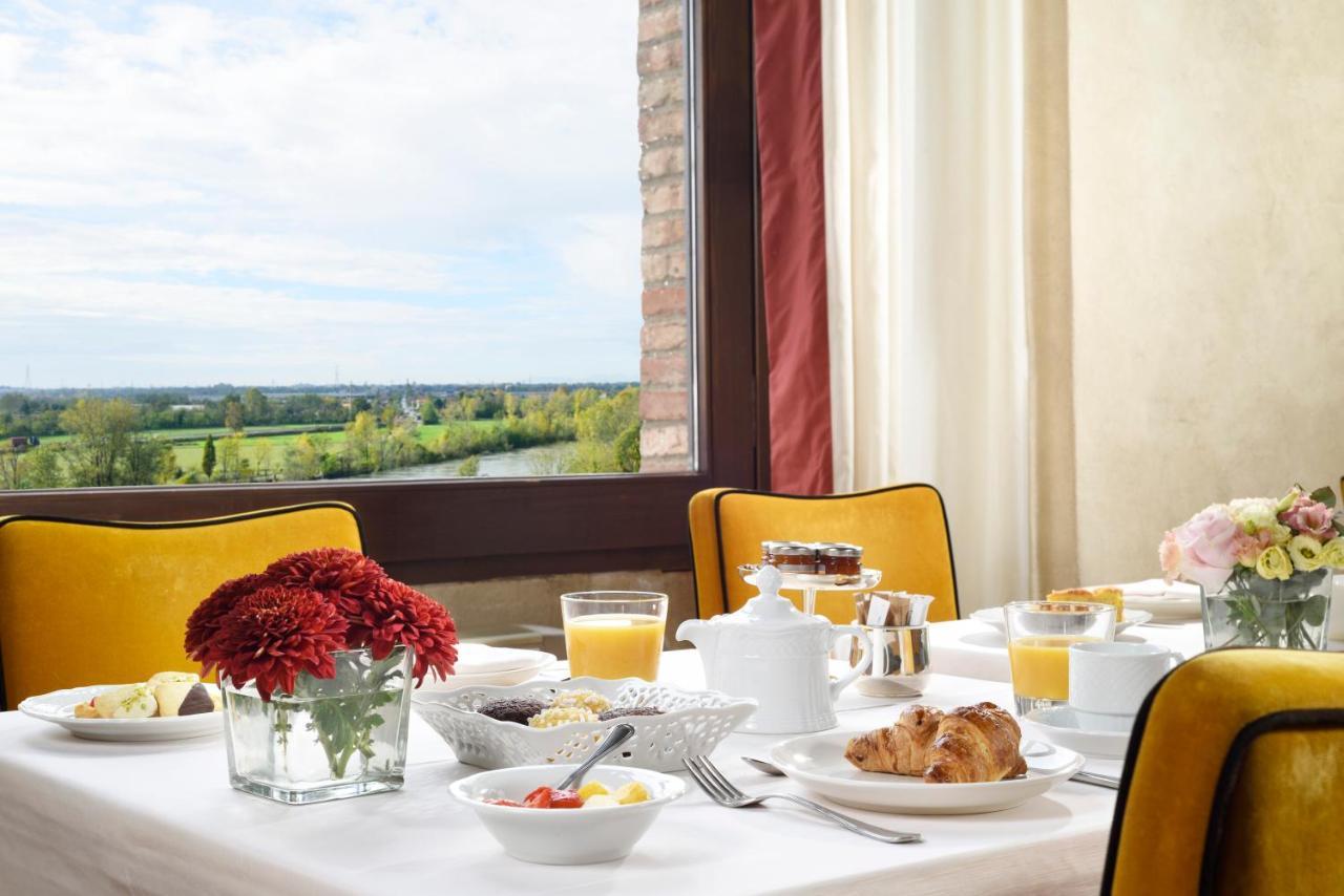 Castello Visconteo Hotel Cassano dʼAdda Kültér fotó
