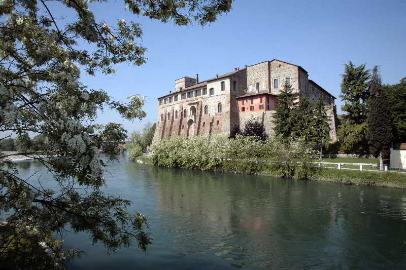 Castello Visconteo Hotel Cassano dʼAdda Kültér fotó